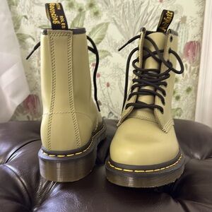 Brand new Dr Martens size 6